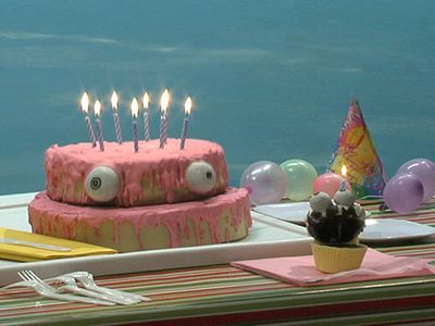 Singing Cake